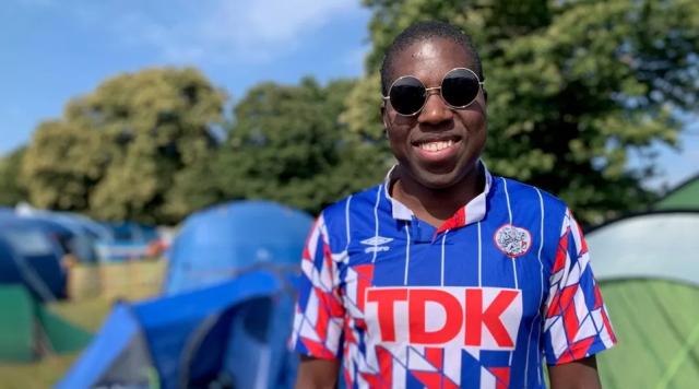 免费送彩金-禁品变潮物！穿球衣参加音乐节成为英国新时尚